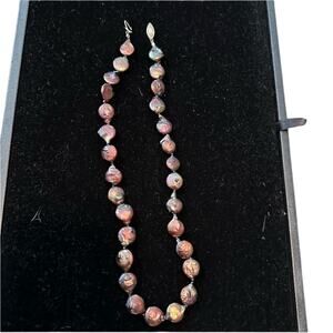 Purple shell like necklace - irradecent